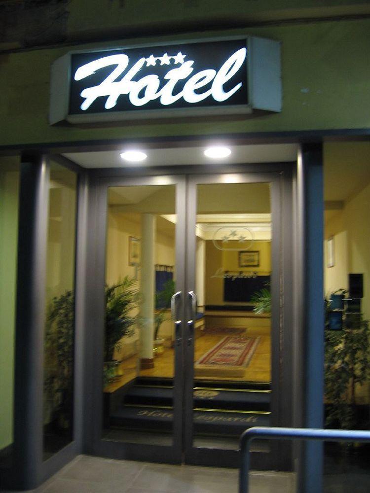 Hotel Leopardi Neapel Exteriör bild