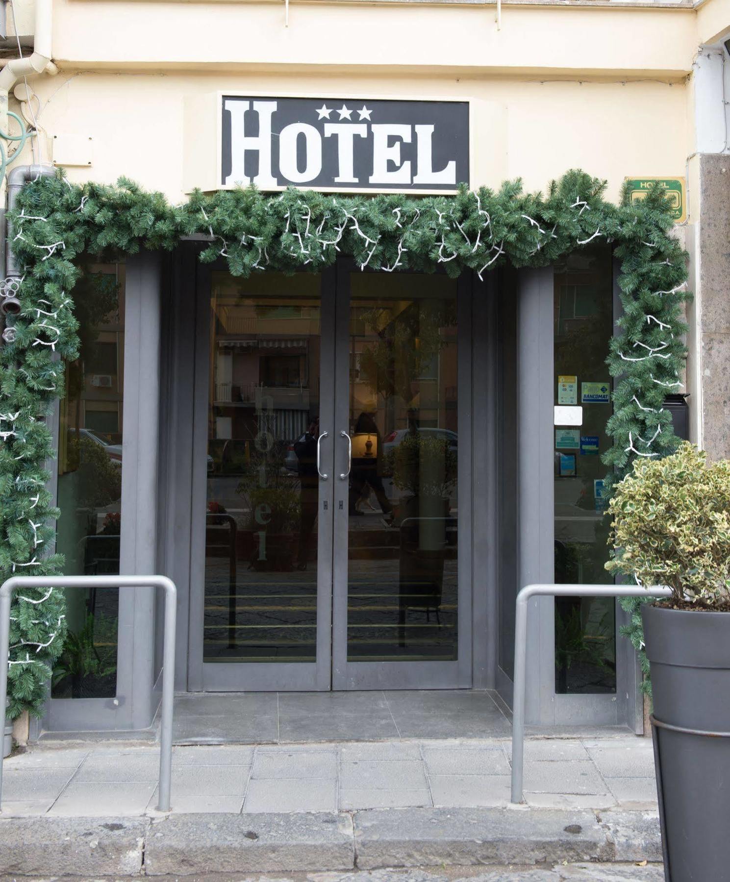 Hotel Leopardi Neapel Exteriör bild